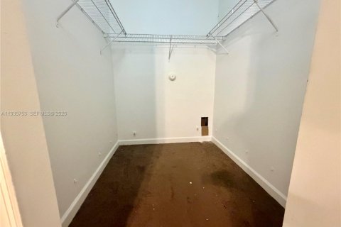 Снять в аренду квартиру в Хомстед, Флорида 3 спальни, 109.81м2, № 1995783 - фото 12