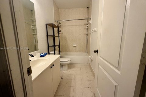 Снять в аренду квартиру в Хомстед, Флорида 3 спальни, 109.81м2, № 1995783 - фото 11