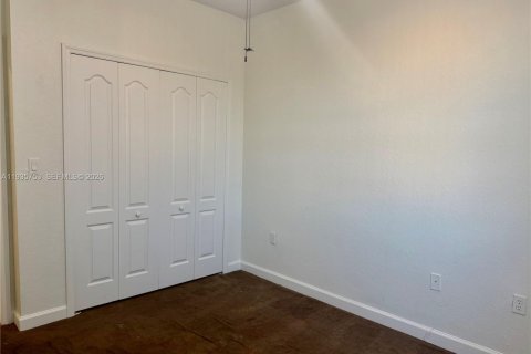 Снять в аренду квартиру в Хомстед, Флорида 3 спальни, 109.81м2, № 1995783 - фото 22