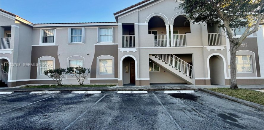 Квартира в Хомстед, Флорида 3 спальни, 109.81м2 № 1995783