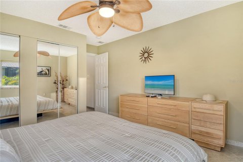 House in Longboat Key, Florida 2 bedrooms, 294.59 sq.m. № 1831552 - photo 17