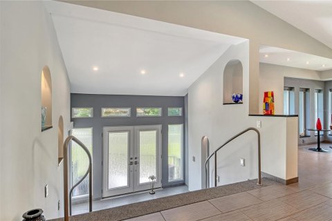 House in Longboat Key, Florida 2 bedrooms, 294.59 sq.m. № 1831552 - photo 3