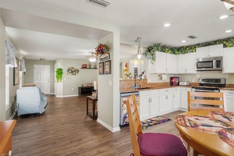 Villa ou maison à vendre à Mulberry, Floride: 3 chambres, 157.47 m2 № 2430482 - photo 12