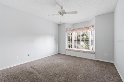 Condo in Altamonte Springs, Florida, 3 bedrooms № 2157385 - photo 6