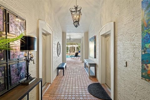 Casa en venta en Port Orange, Florida, 5 dormitorios, 541.16 m2 № 2215743 - foto 5