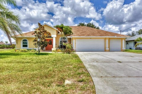 Casa en venta en Rotonda, Florida, 3 dormitorios, 189.71 m2 № 1767672 - foto 1