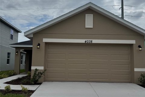 House in Saint Cloud, Florida 3 bedrooms, 131.46 sq.m. № 1819479 - photo 1