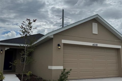 House in Saint Cloud, Florida 3 bedrooms, 131.46 sq.m. № 1819479 - photo 3
