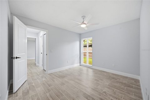House in Tampa, Florida 3 bedrooms, 134.34 sq.m. № 2338905 - photo 20