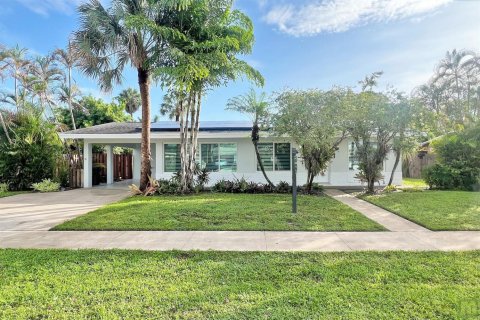 House in Coconut Creek, Florida 3 bedrooms, 134.8 sq.m. № 2279062