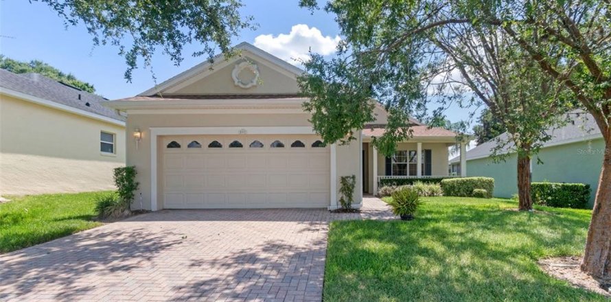 House in Clermont, Florida 3 bedrooms, 144.56 sq.m. № 1854387