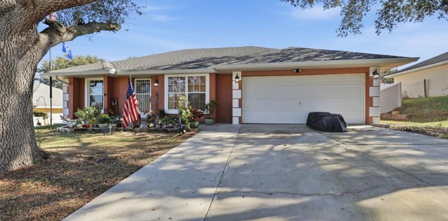 Casa en Mascotte, Florida 3 dormitorios, 119.75 m2 № 2238324