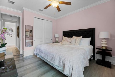 House in Kissimmee, Florida 9 bedrooms, 430.14 sq.m. № 1741172 - photo 25