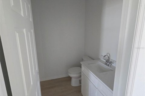 House in Auburndale, Florida 3 bedrooms, 109.02 sq.m. № 1870620 - photo 4