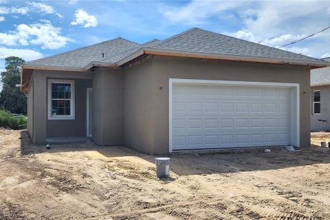 House in Auburndale, Florida 3 bedrooms, 109.02 sq.m. № 1870620 - photo 1