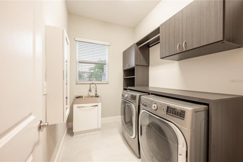 Casa en alquiler en Wesley Chapel, Florida, 4 dormitorios, 374.67 m2 № 1846675 - foto 16