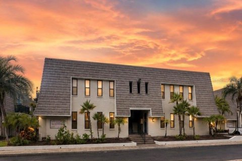 Condo in Dunedin, Florida, 2 bedrooms № 2239394
