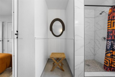 Снять в аренду виллу или дом в Окленд-Парк, Флорида 4 спальни, 112.41м2, № 2056884 - фото 11