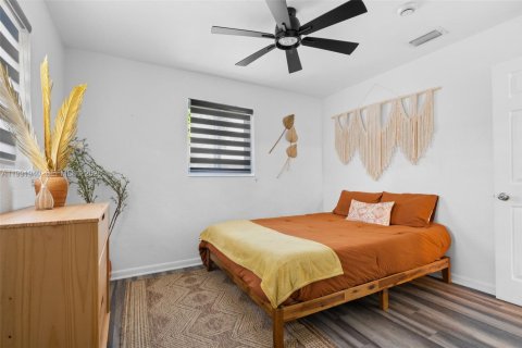 Снять в аренду виллу или дом в Окленд-Парк, Флорида 4 спальни, 112.41м2, № 2056884 - фото 20