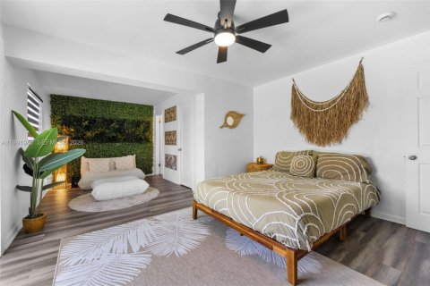 Снять в аренду виллу или дом в Окленд-Парк, Флорида 4 спальни, 112.41м2, № 2056884 - фото 13