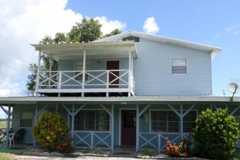 House in Okeechobee, Florida 3 bedrooms, 185.8 sq.m. № 2122976 - photo 21