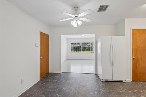 Casa en venta en Seffner, Florida, 3 dormitorios, 118.17 m2 № 2383788 - foto 12