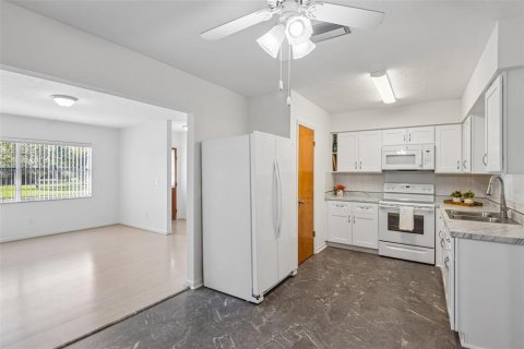 Casa en venta en Seffner, Florida, 3 dormitorios, 118.17 m2 № 2383788 - foto 14