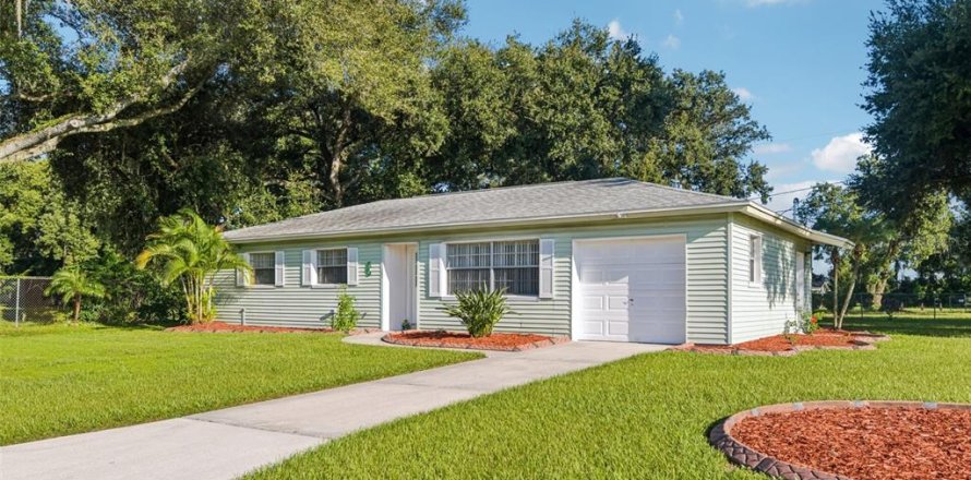 Casa en Seffner, Florida 3 dormitorios, 118.17 m2 № 2383788