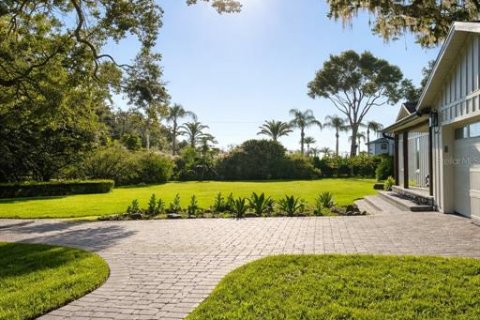 House in Orlando, Florida 3 bedrooms, 220.27 sq.m. № 2214061 - photo 6