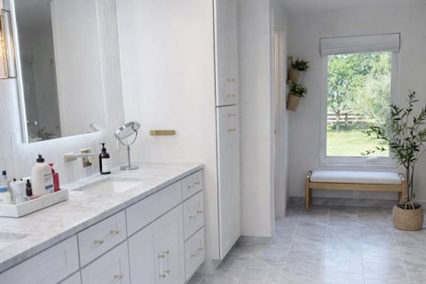 House in Orlando, Florida 3 bedrooms, 220.27 sq.m. № 2214061 - photo 16