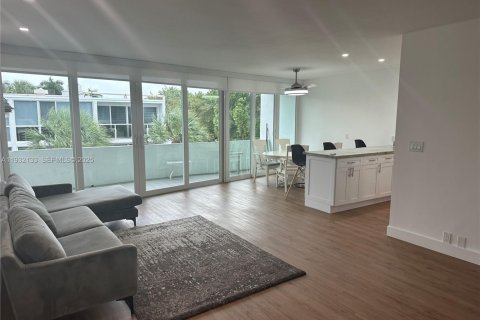 Copropriété à vendre à Bal Harbour, Floride: 1 chambre, 91.6 m2 № 2088956 - photo 5
