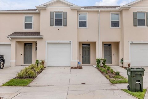 Adosado en Daytona Beach, Florida 3 dormitorios, 153.85 m2 № 2106666
