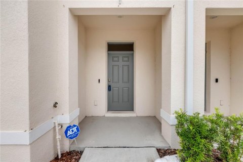 Townhouse in Daytona Beach, Florida 3 bedrooms, 153.85 sq.m. № 2106666 - photo 2