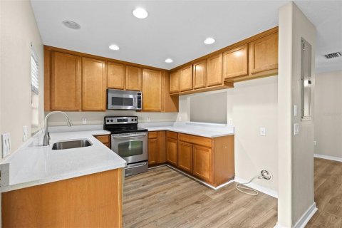 Adosado en alquiler en Zephyrhills, Florida, 3 dormitorios, 145.02 m2 № 1911676 - foto 16