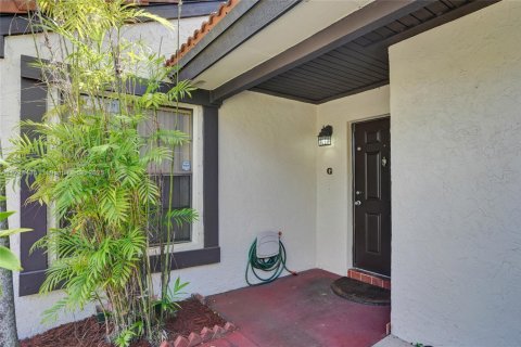 Townhouse in Miami, Florida 2 bedrooms, 65.96 sq.m. № 1484816 - photo 20