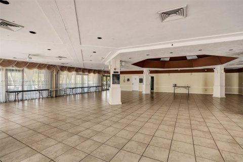 Townhouse in Miami, Florida 2 bedrooms, 65.96 sq.m. № 1484816 - photo 29