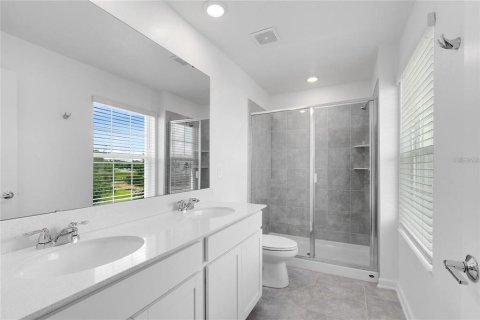 Townhouse in Winter Garden, Florida 3 bedrooms, 151.99 sq.m. № 2107579 - photo 15