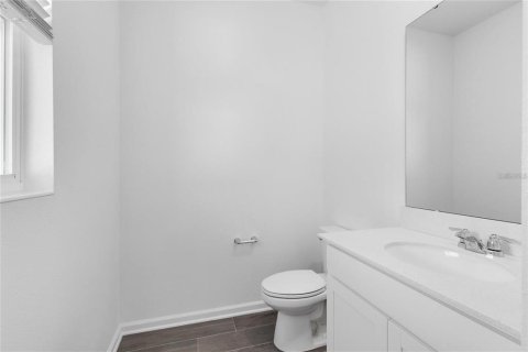 Townhouse in Winter Garden, Florida 3 bedrooms, 151.99 sq.m. № 2107579 - photo 13