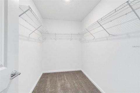 Townhouse in Winter Garden, Florida 3 bedrooms, 151.99 sq.m. № 2107579 - photo 16