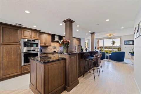 Copropriété à vendre à Indian Shores, Floride: 3 chambres, 189.99 m2 № 2398994 - photo 14