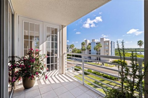 Copropriété à vendre à Indian Shores, Floride: 3 chambres, 189.99 m2 № 2398994 - photo 28