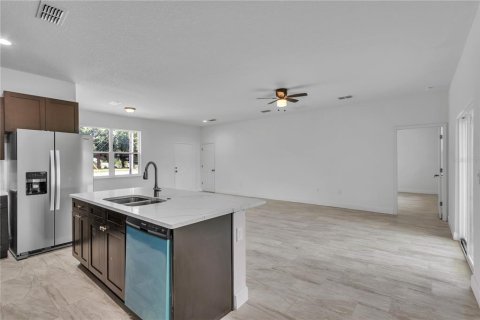 Villa ou maison à louer à Clermont, Floride: 4 chambres, 162.86 m2 № 1430617 - photo 10