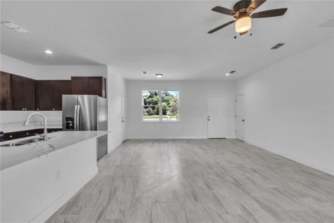 Villa ou maison à louer à Clermont, Floride: 4 chambres, 162.86 m2 № 1430617 - photo 8
