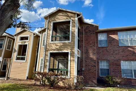 Condo in Orlando, Florida, 2 bedrooms № 2222220 - photo 3