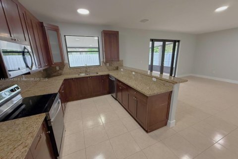 Villa ou maison à vendre à Homestead, Floride: 4 chambres, 209.03 m2 № 1872181 - photo 8