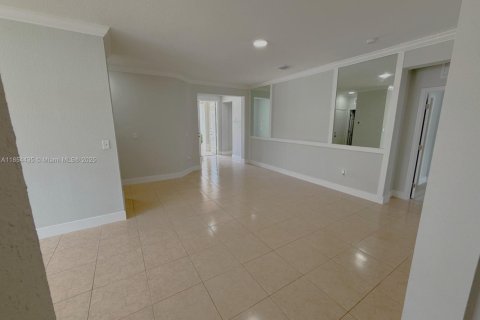 Villa ou maison à vendre à Homestead, Floride: 4 chambres, 209.03 m2 № 1872181 - photo 4