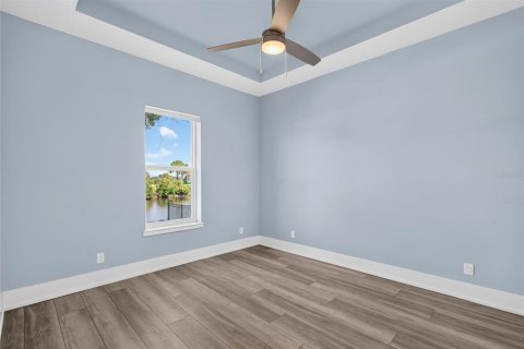 House in Flagler Beach, Florida 3 bedrooms, 233.28 sq.m. № 2418551 - photo 17