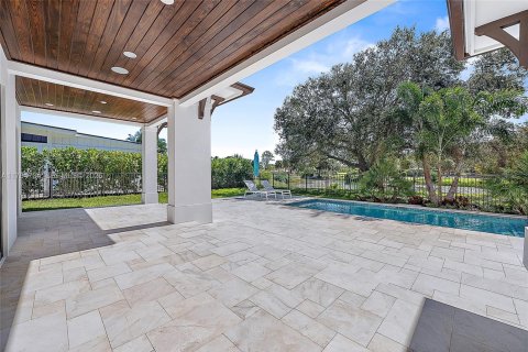 House in Tequesta, Florida 4 bedrooms, 343.55 sq.m. № 2086991 - photo 7