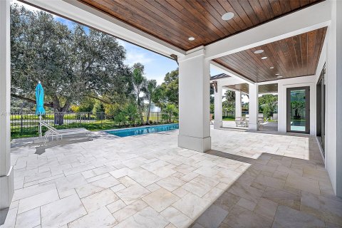 House in Tequesta, Florida 4 bedrooms, 343.55 sq.m. № 2086991 - photo 8
