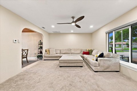 Villa ou maison à vendre à Seminole, Floride: 3 chambres, 167.22 m2 № 2272925 - photo 7